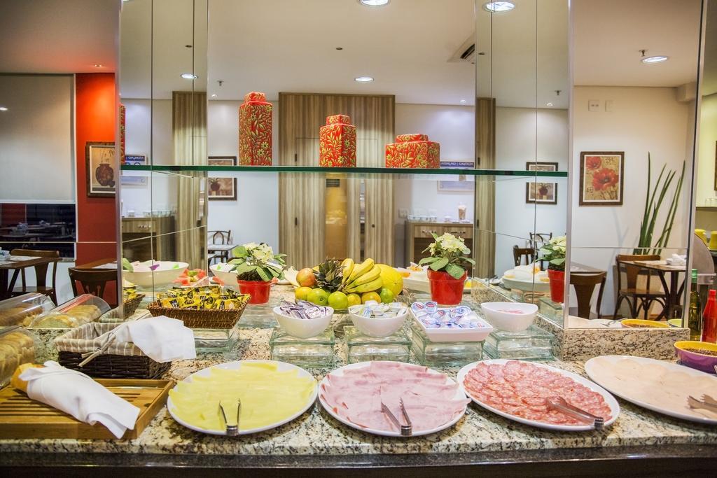 里贝朗普雷图jr酒店 里贝朗普雷托 外观 照片